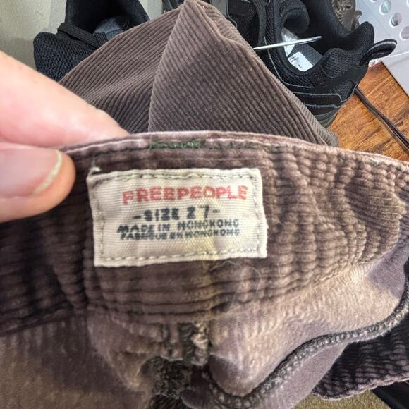 Vintage-Inspired Free People Brown Corduroy Pants Size 27 Low Rise, Slight Flare - Picture 8 of 8